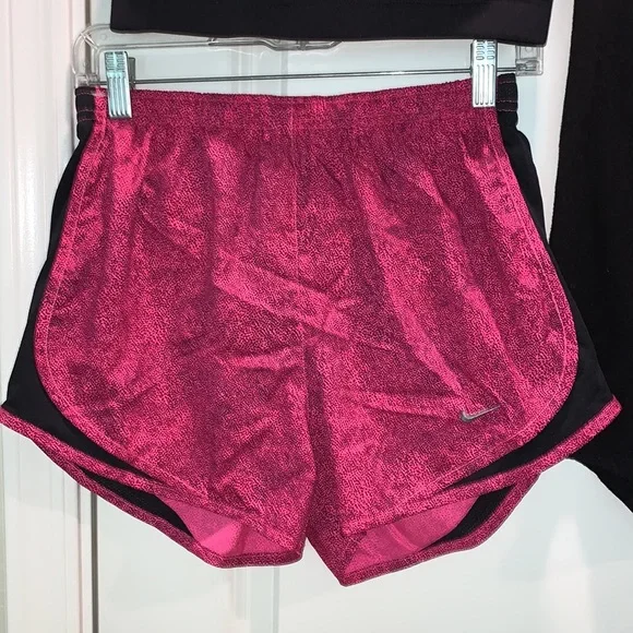 NIKE DRI FIT SIZE SMALL BRAND NEW SUPER CUTE THREE PIECE MATCHING OUTFIT - Picture 2 of 16